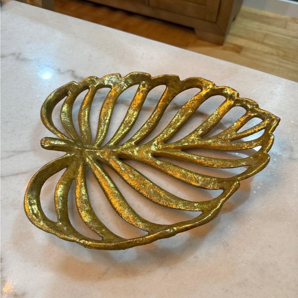 🌿Large Cast Iron ✨gold finish✨ Decorative Plate